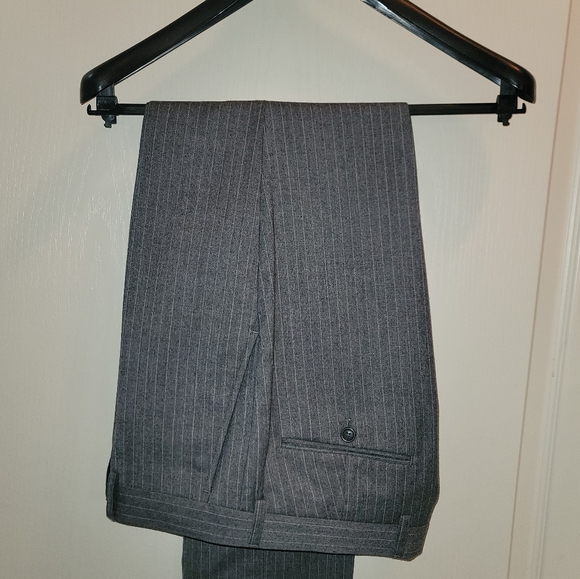 NWOT Wool/Flannel Grey Pinstrip Suit - Picture 4 of 5